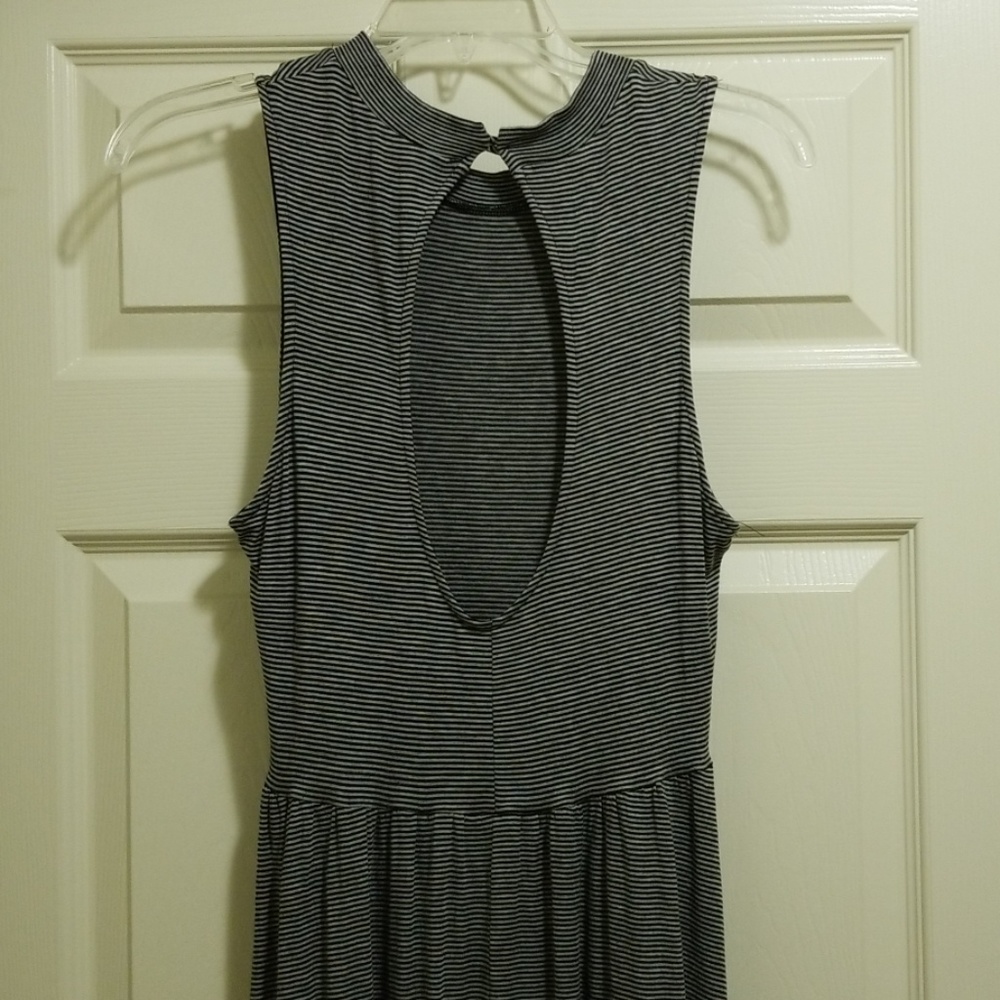 Like New 🖤 Skater Dress - Picture 5 of 5